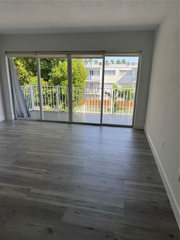 7713 SW 88th Street A315, Miami, FL 33143