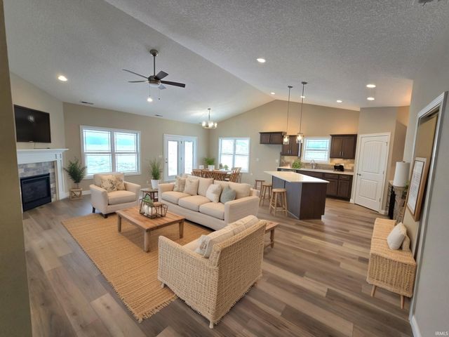 5374 Rio Azul Cove, Fort Wayne, IN 46818