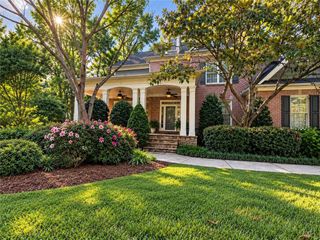 1883 NW Brackendale Road, Kennesaw, GA 30152