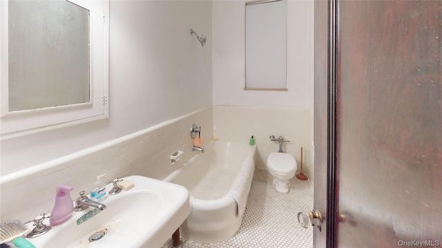 34-37 80th Street 32, Jackson Heights, NY 11372