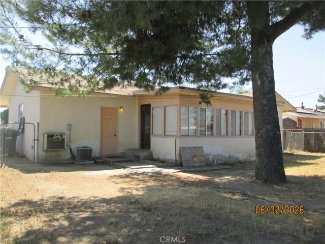 721 S Santa Fe, Hemet, CA 92543