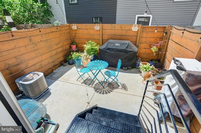 1218 N 27TH ST, Philadelphia, PA 19121