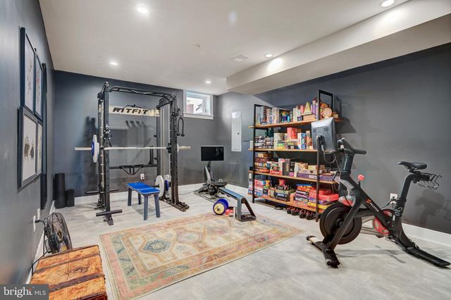 1218 N 27TH ST, Philadelphia, PA 19121
