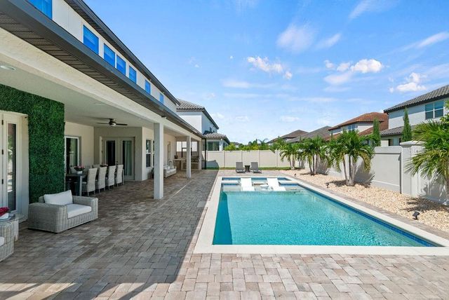 8419 KARWICK STREET, Orlando, FL 32836