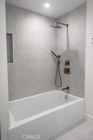 20156 Arminta Street, Winnetka (los Angeles), CA 91306