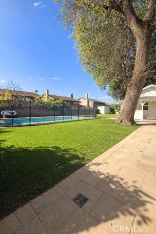 20156 Arminta Street, Winnetka (los Angeles), CA 91306