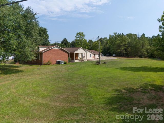 218 S Plantation Road, Lancaster, SC 29720