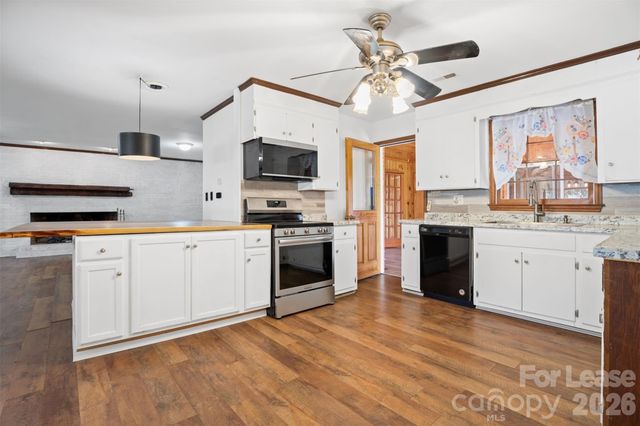 218 S Plantation Road, Lancaster, SC 29720