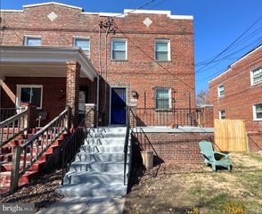 504 DIVISION AVE NE, Washington, DC 20019