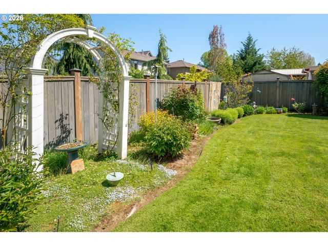 1279 Sw RUSS Ln, Mc Minnville, OR 97128