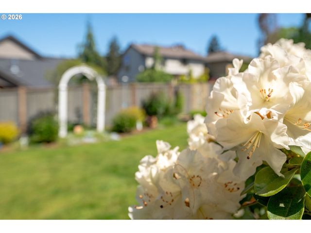 1279 Sw RUSS Ln, Mc Minnville, OR 97128