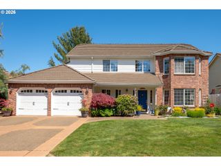1279 Sw RUSS Ln, Mc Minnville, OR 97128