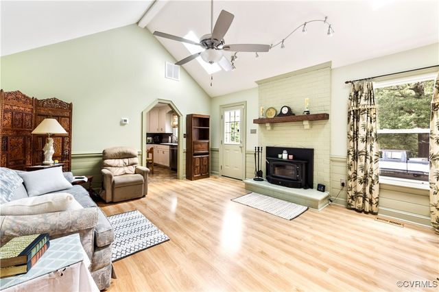 4310 Courthouse Rd, Prince George, VA 23875