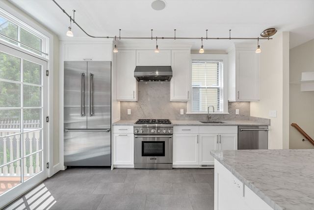2 Kenway St, Cambridge, MA 02138