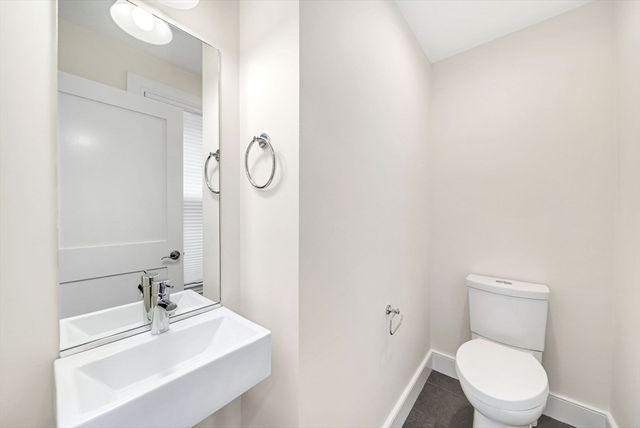 2 Kenway St, Cambridge, MA 02138