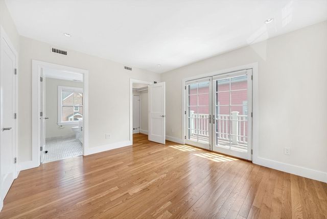 2 Kenway St, Cambridge, MA 02138