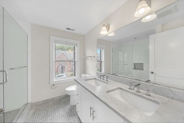 2 Kenway St, Cambridge, MA 02138