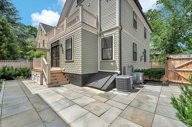 2 Kenway St, Cambridge, MA 02138