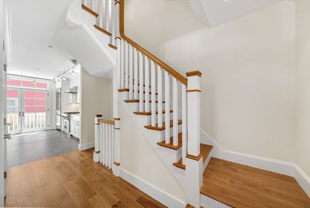 2 Kenway St, Cambridge, MA 02138