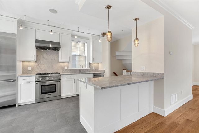 2 Kenway St, Cambridge, MA 02138