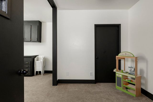 237 SE G Street, Grants Pass, OR 97526