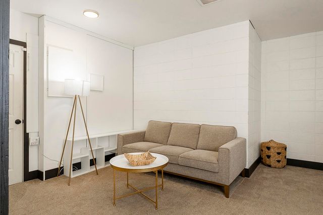 237 SE G Street, Grants Pass, OR 97526