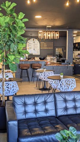 237 SE G Street, Grants Pass, OR 97526