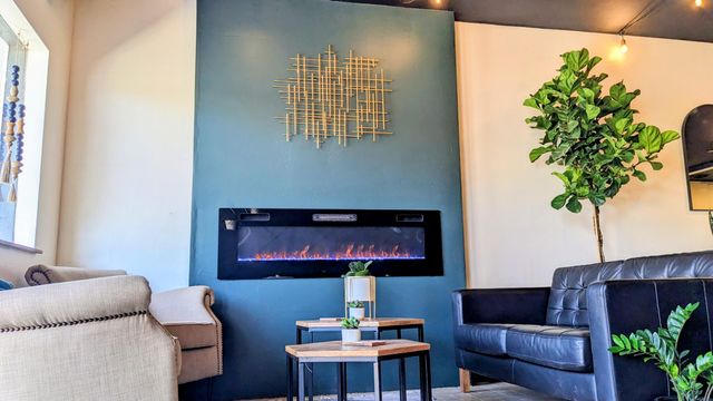 237 SE G Street, Grants Pass, OR 97526