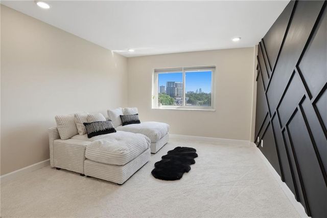 2285 Peachtree Road NE 709, Atlanta, GA 30309