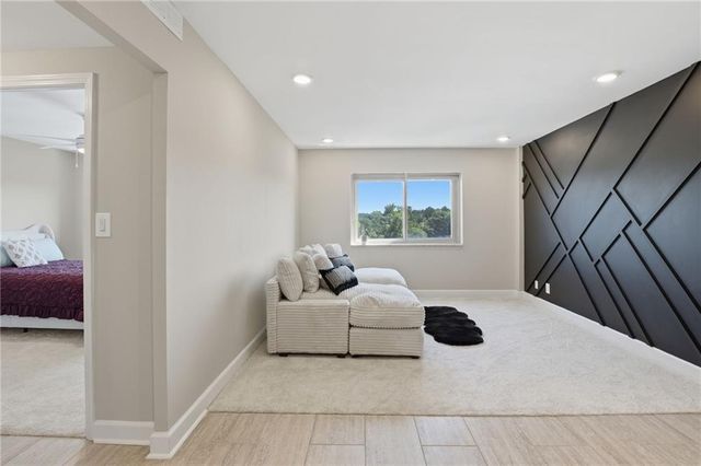 2285 Peachtree Road NE 709, Atlanta, GA 30309