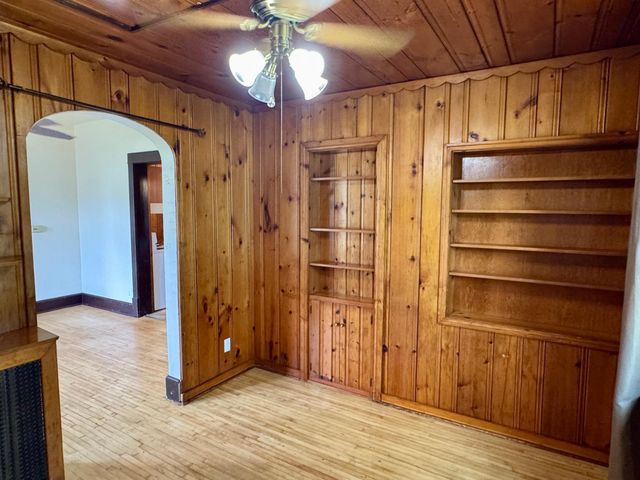 208 N 7th Street, Olivia, MN 56277