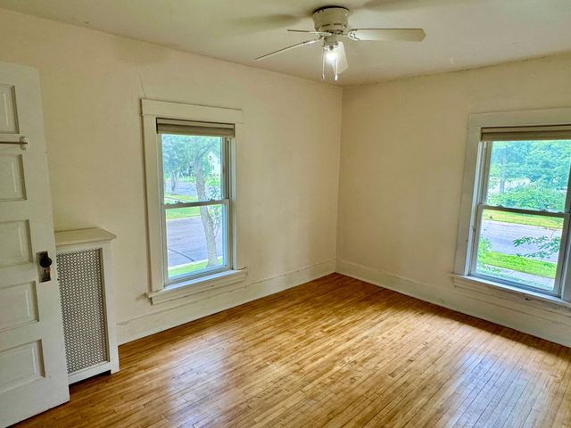 208 N 7th Street, Olivia, MN 56277