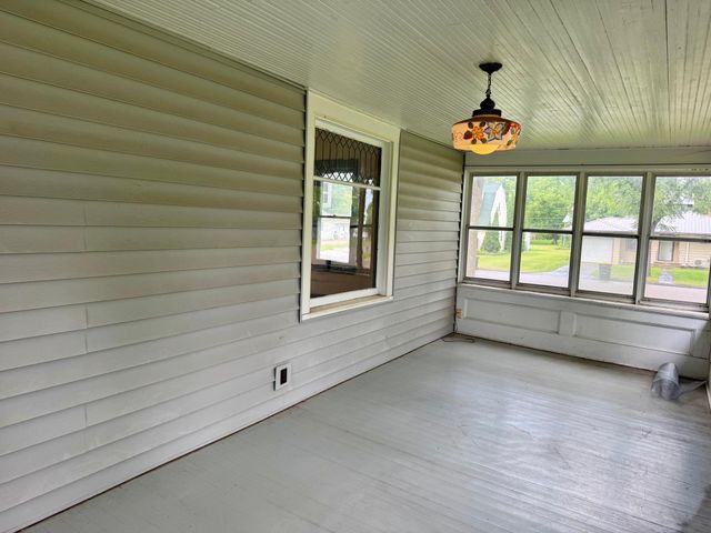 208 N 7th Street, Olivia, MN 56277