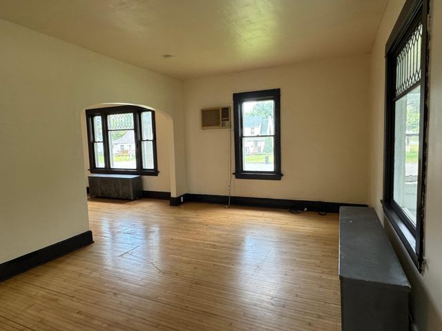 208 N 7th Street, Olivia, MN 56277