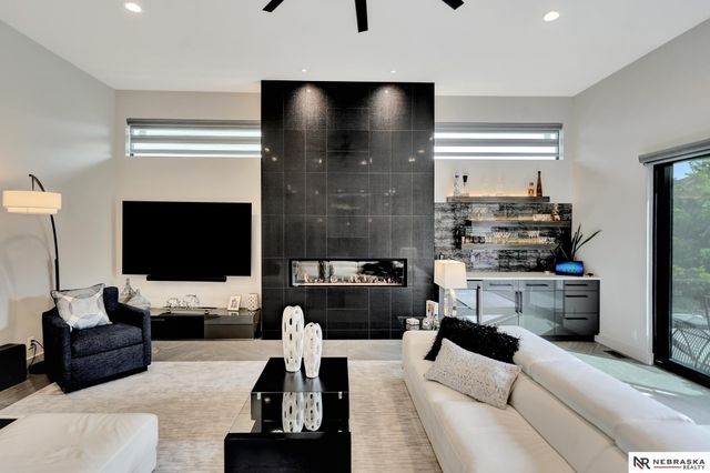 9619 Toma Road, Lincoln, NE 68526