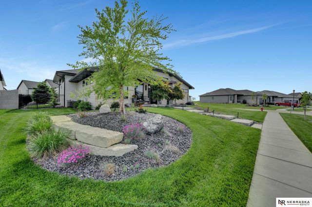 9619 Toma Road, Lincoln, NE 68526