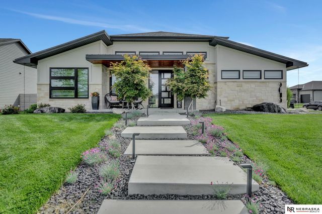 9619 Toma Road, Lincoln, NE 68526