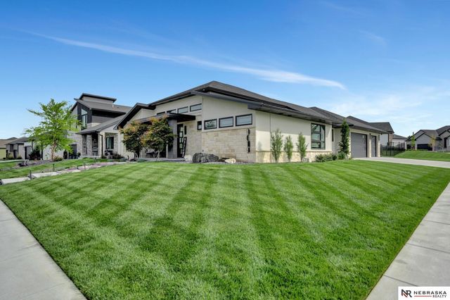 9619 Toma Road, Lincoln, NE 68526