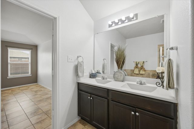 2128 Danibelle Drive, Forney, TX 75126