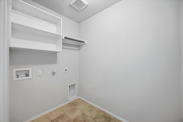 2128 Danibelle Drive, Forney, TX 75126