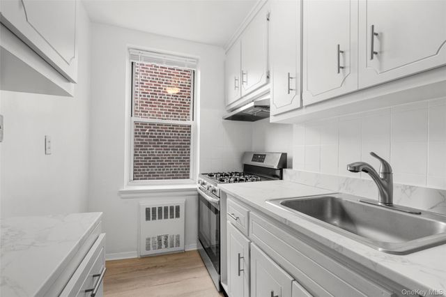 125 Bronx River Road 7A, Yonkers, NY 10704