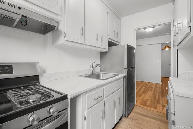 125 Bronx River Road 7A, Yonkers, NY 10704