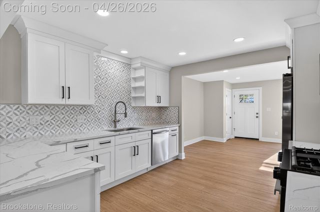 29807 Champine Street, St. Clair Shores, MI 48082