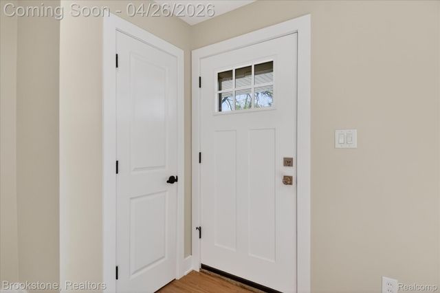 29807 Champine Street, St. Clair Shores, MI 48082