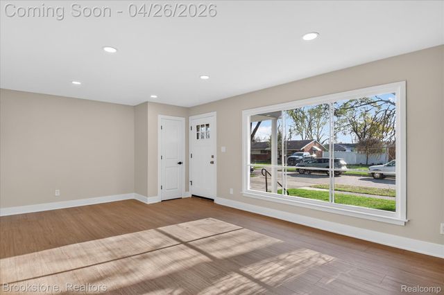 29807 Champine Street, St. Clair Shores, MI 48082