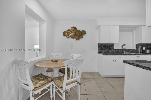 326 SW 14th St 2, Dania Beach, FL 33004