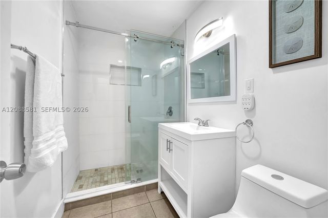326 SW 14th St 2, Dania Beach, FL 33004