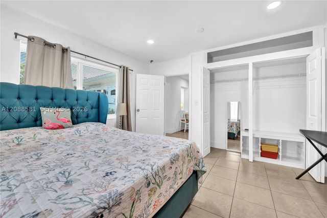 326 SW 14th St 2, Dania Beach, FL 33004