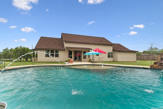 137 Trail Boss, La Vernia, TX 78121