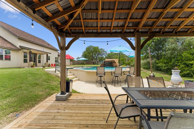 137 Trail Boss, La Vernia, TX 78121